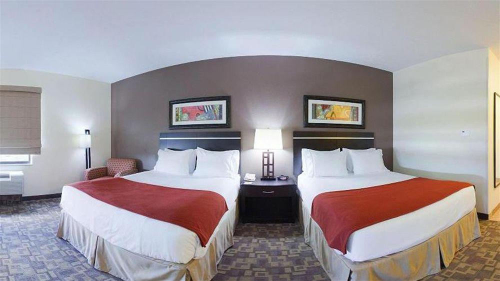 Holiday Inn Express Hotel And Suites Lincoln Airport By Ihg Extérieur photo
