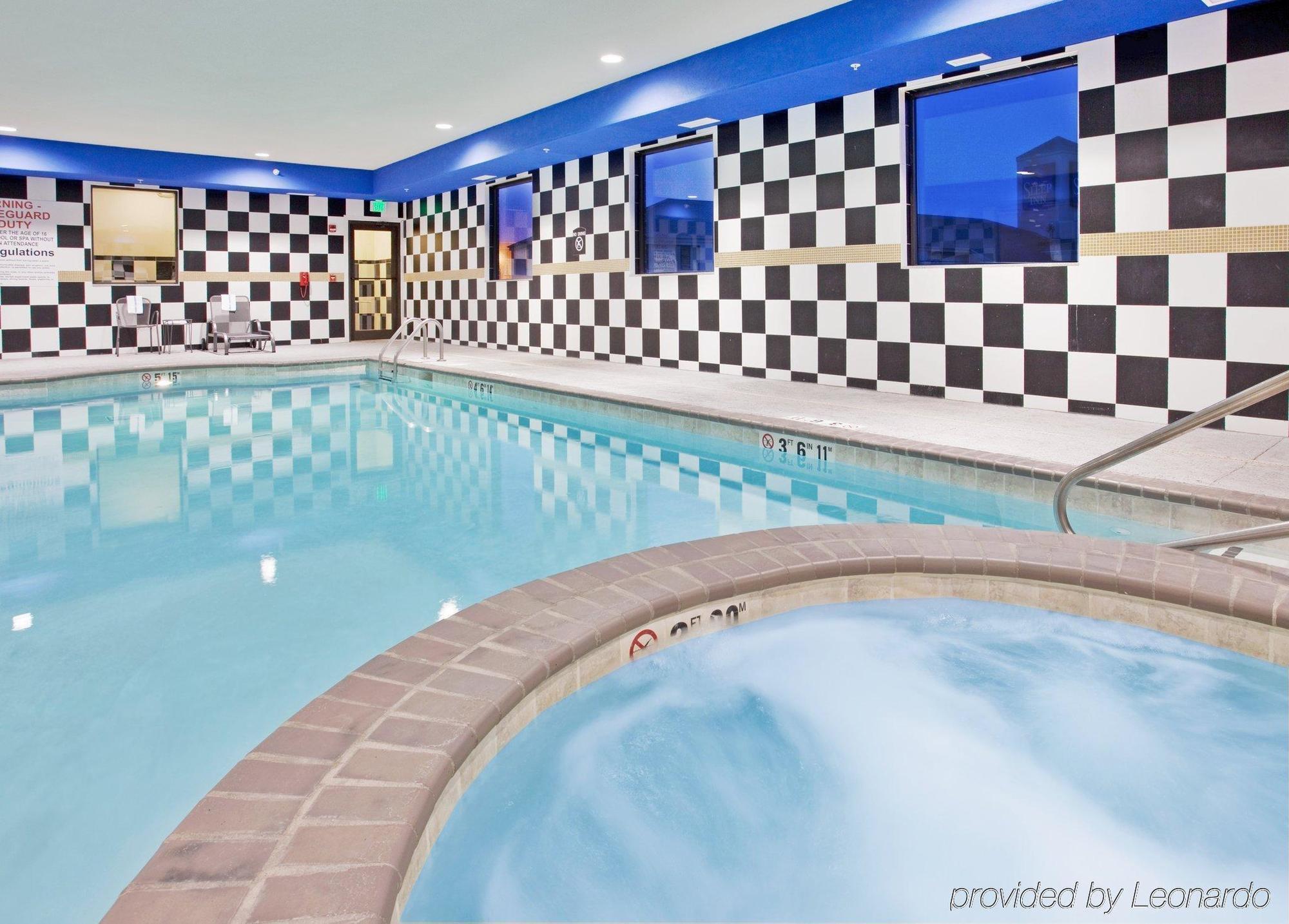 Holiday Inn Express Hotel And Suites Lincoln Airport By Ihg Extérieur photo