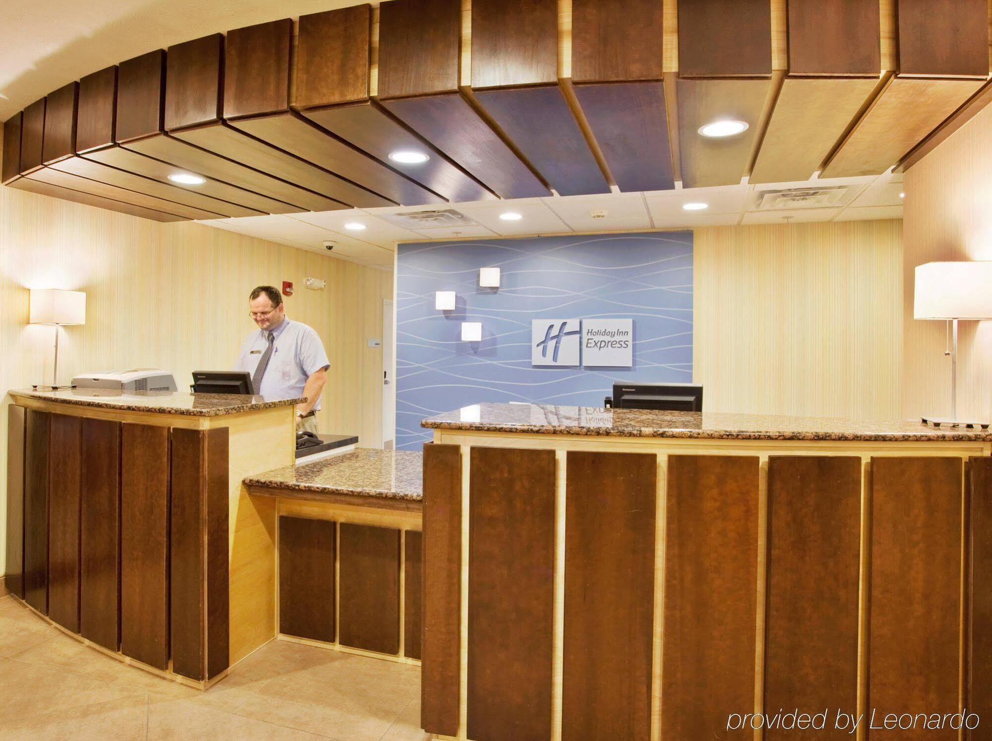 Holiday Inn Express Hotel And Suites Lincoln Airport By Ihg Extérieur photo