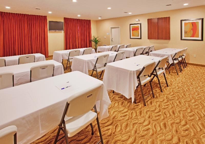 Holiday Inn Express Hotel And Suites Lincoln Airport By Ihg Extérieur photo