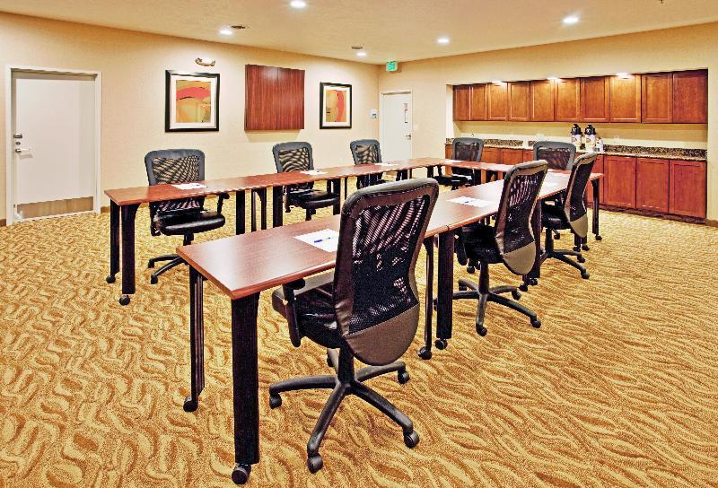 Holiday Inn Express Hotel And Suites Lincoln Airport By Ihg Extérieur photo